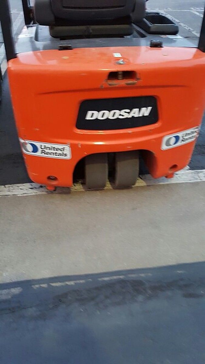 DOOSAN B20T-5 photo 12