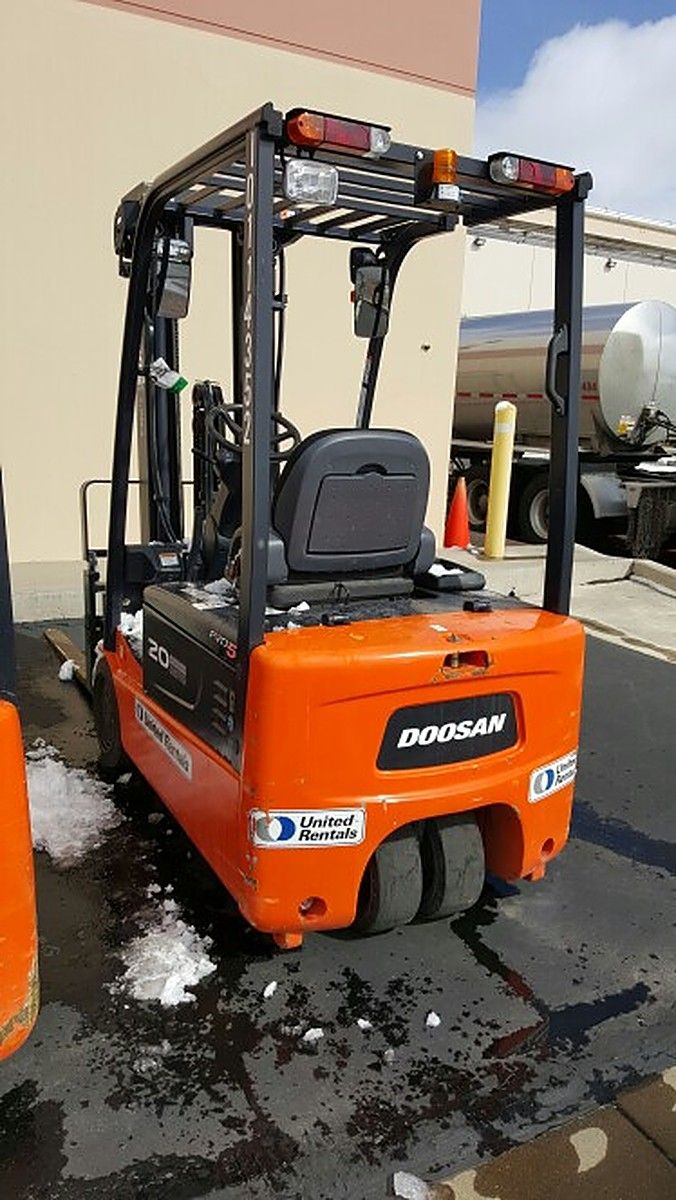 DOOSAN B20T-5 photo 4