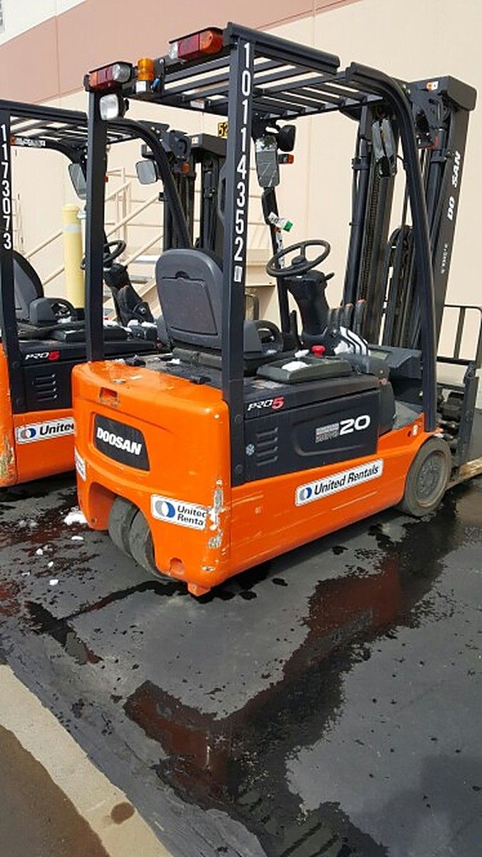 DOOSAN B20T-5 photo 8