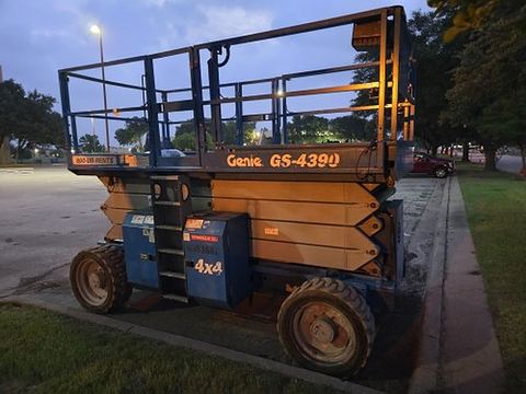 2013 GENIE GS-4390 RT for sale
