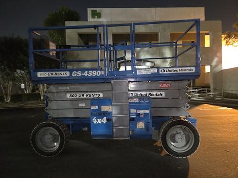 2013 GENIE GS-4390 RT Scissor Lift 36-49' Ic 4Wd