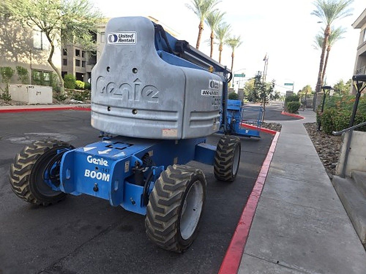 2013 GENIE Z-60/34 for sale in Las Vegas, NV