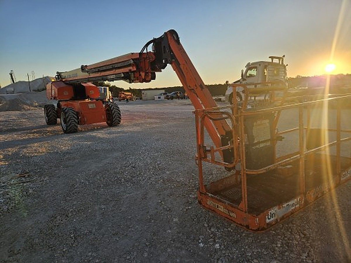 JLG 1350SJP photo 2