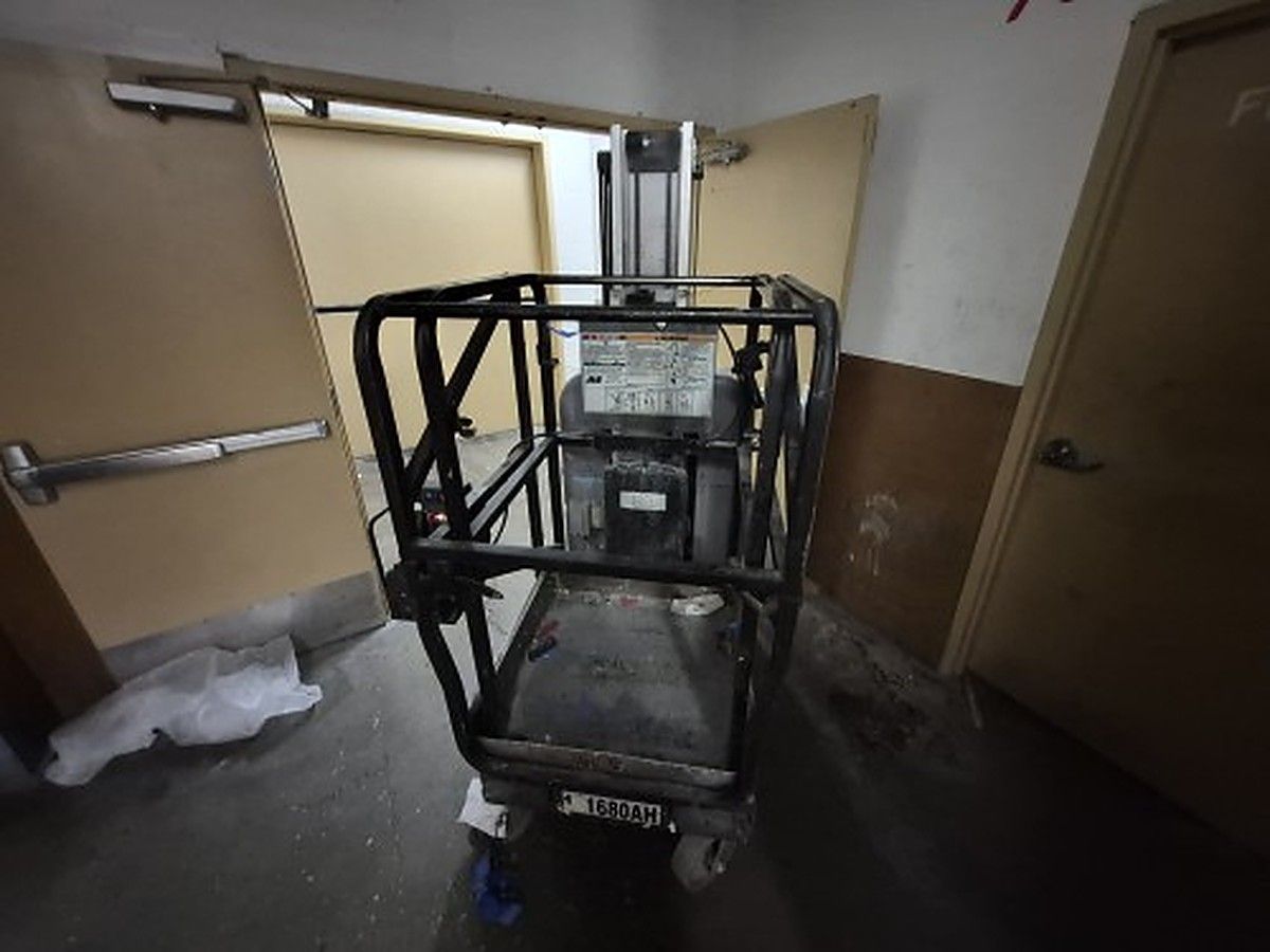 JLG 20MVL photo 4