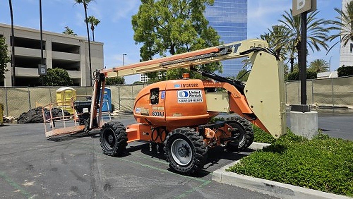 JLG 600AJ photo 11