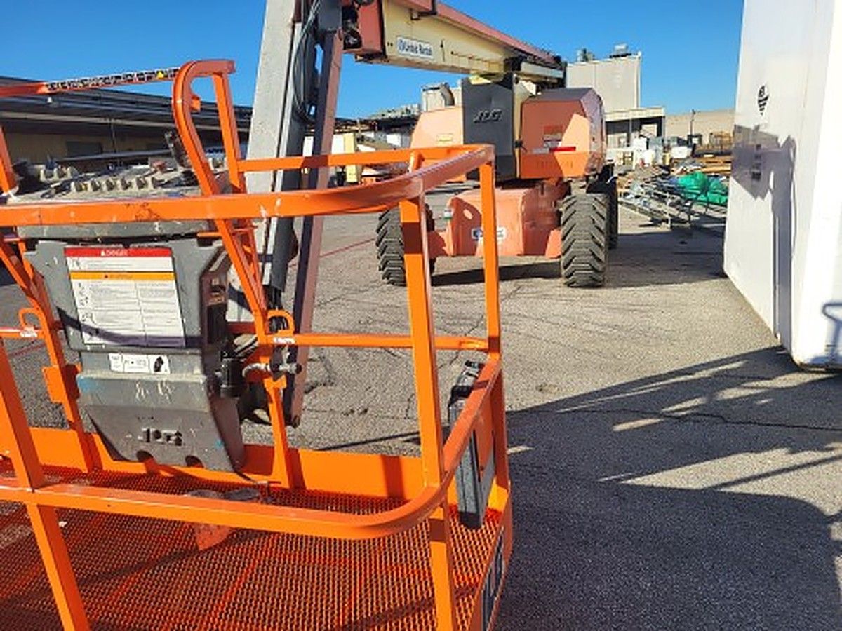 JLG 800AJ photo 3