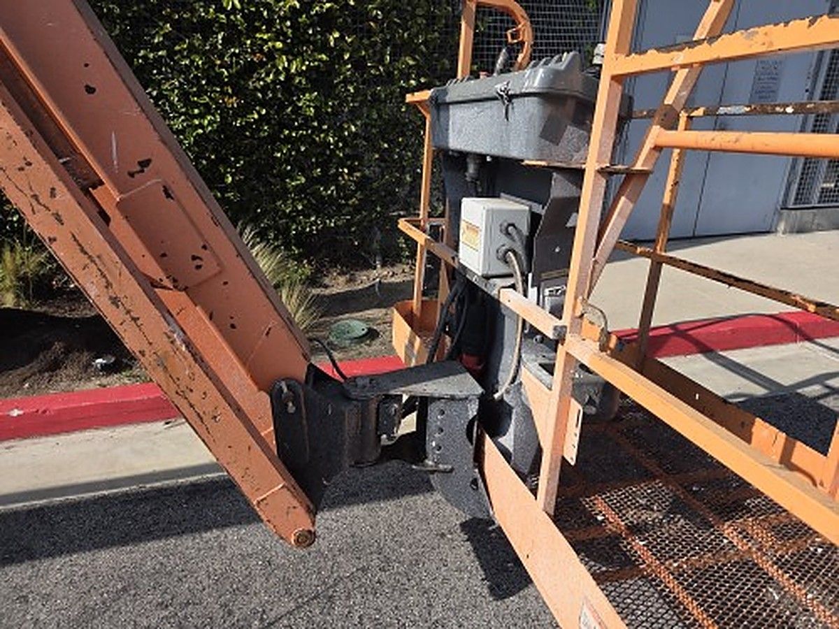 JLG 800AJ photo 10