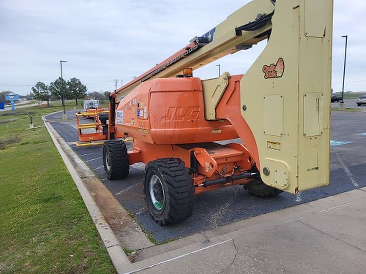 JLG 800AJ photo 2