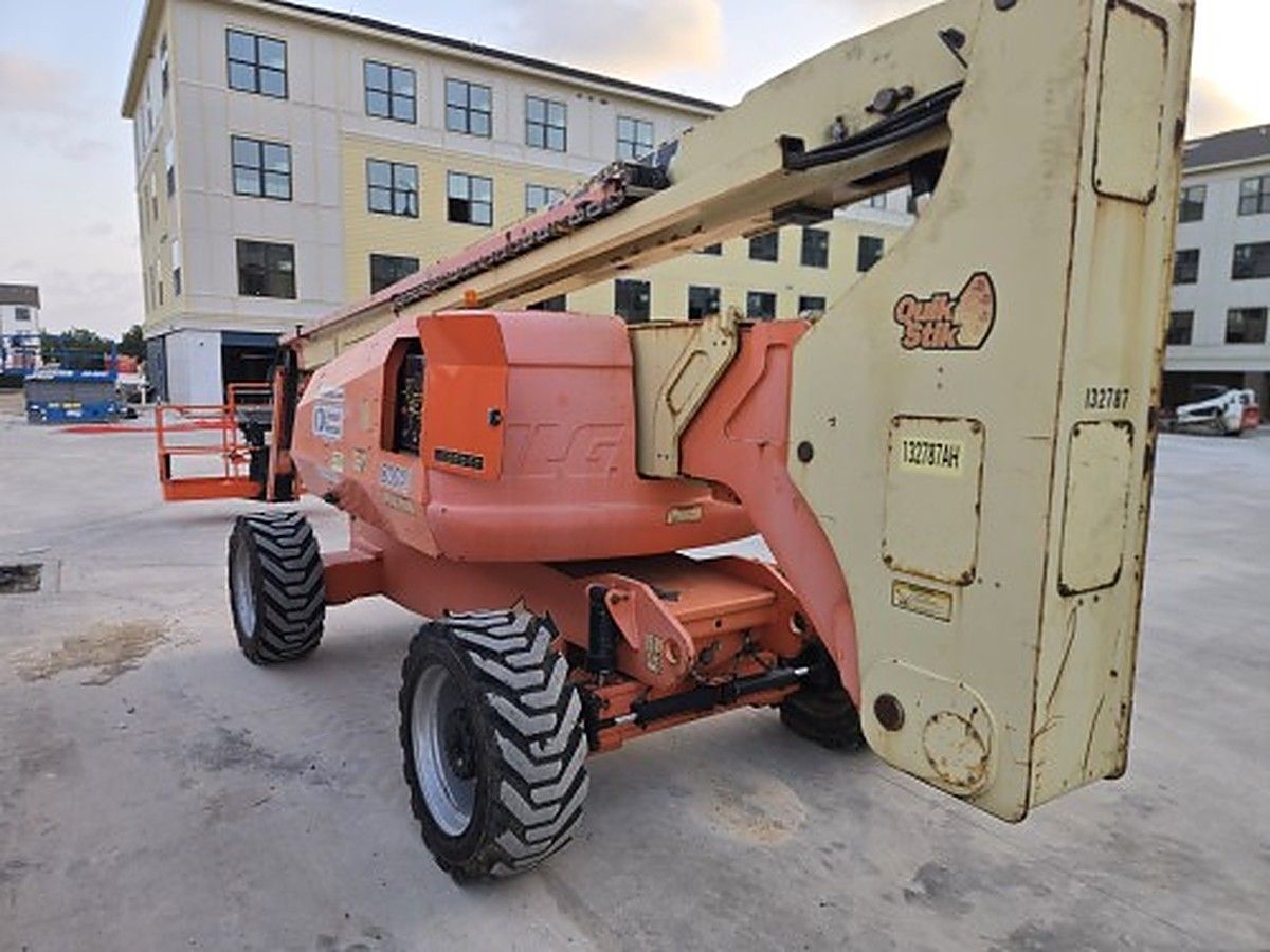 JLG 800AJ photo 2