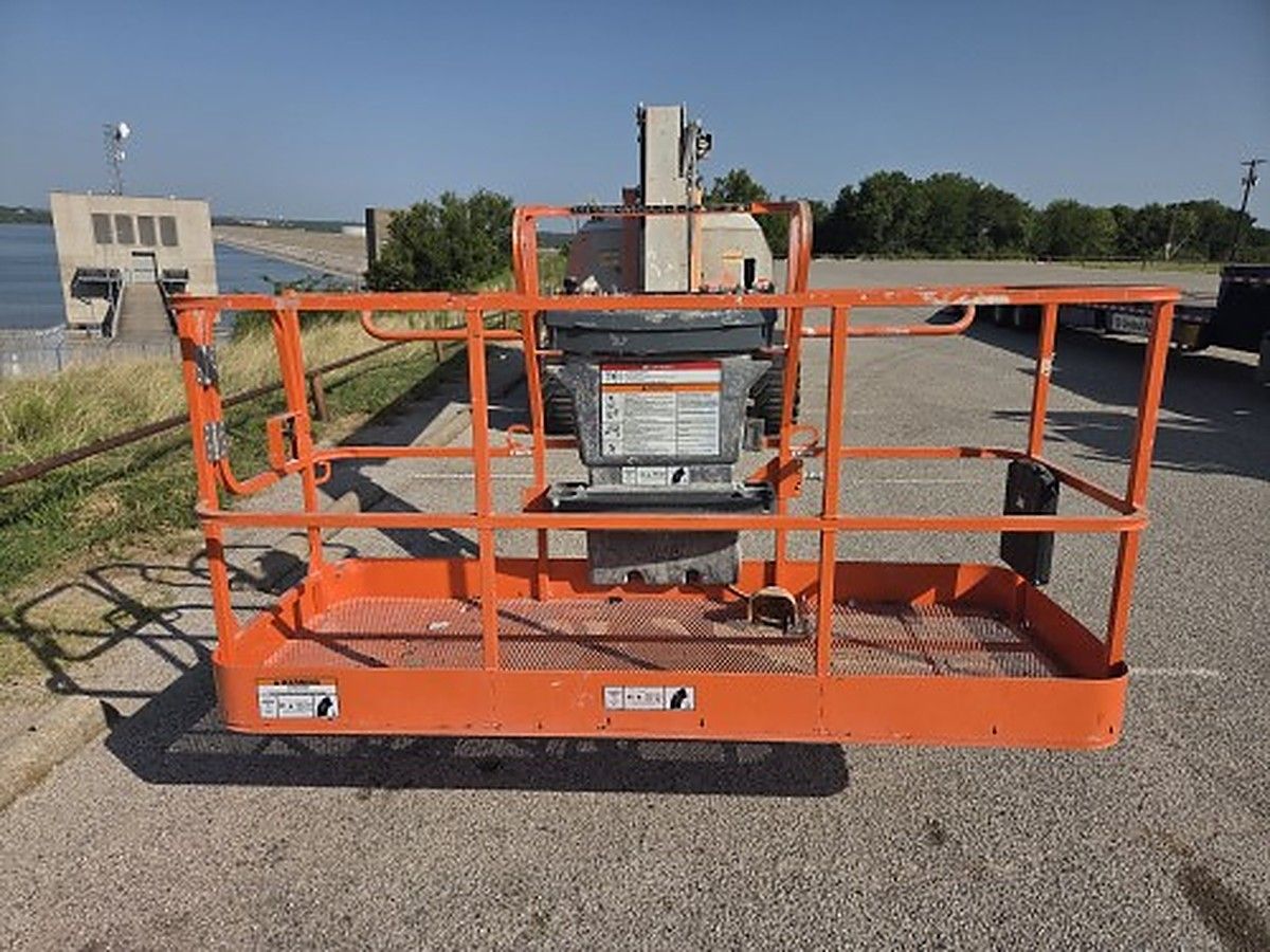 JLG 800AJ photo 8