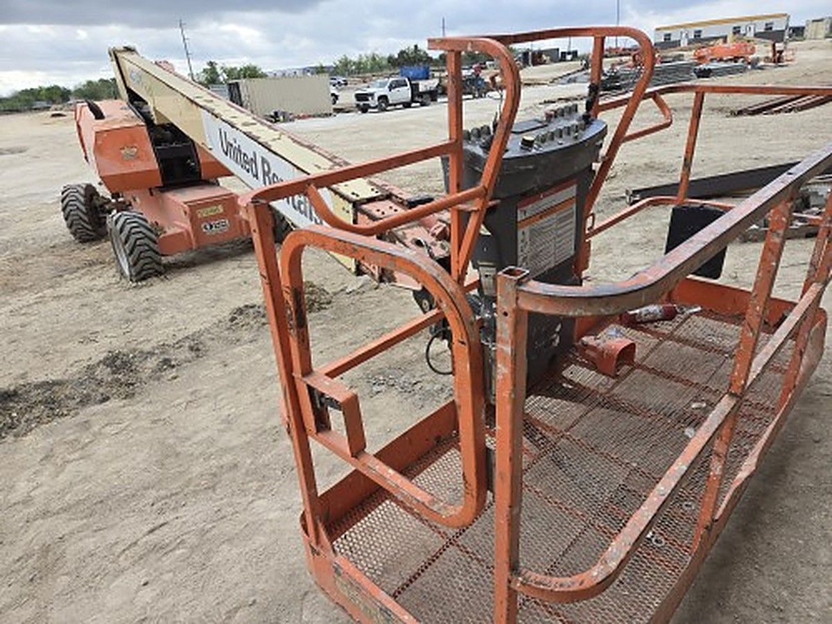 JLG 800S photo 2