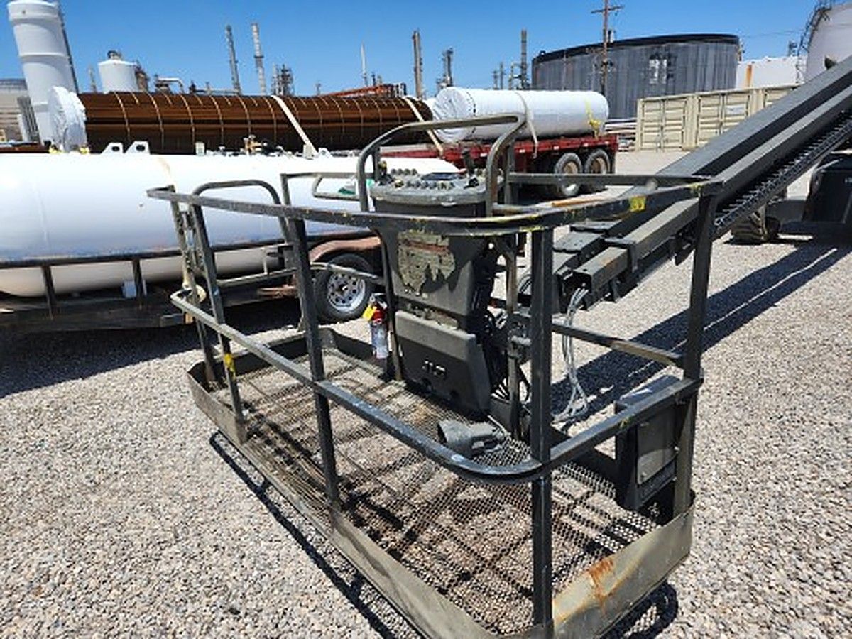 JLG 800S photo 6