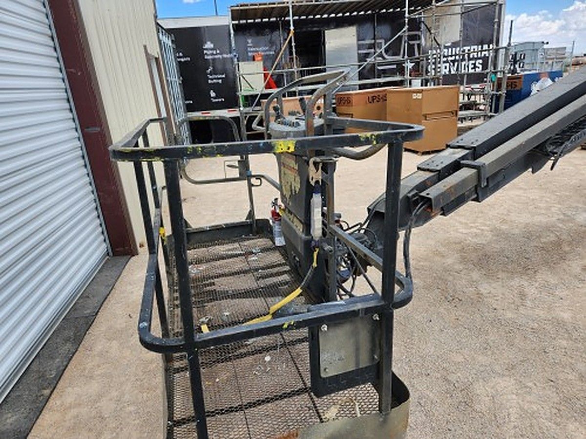 JLG 800S photo 10