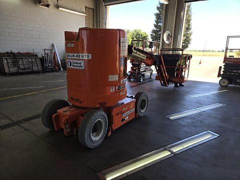 2013 JLG E300AJP Boom 30-33' Articulating Dc