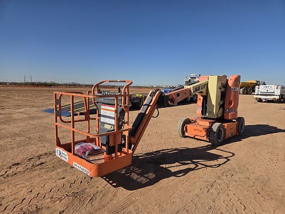 JLG E300AJP photo 5
