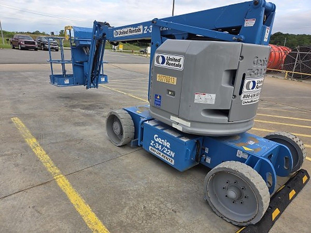 JLG E400AJPN photo 2