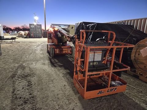 2013 JLG E400AJPN Boom 40-46' Articulating Elec Narrow