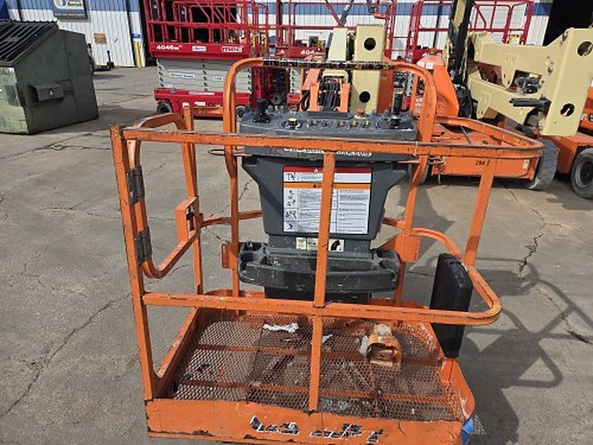 JLG E400AJPN photo 5