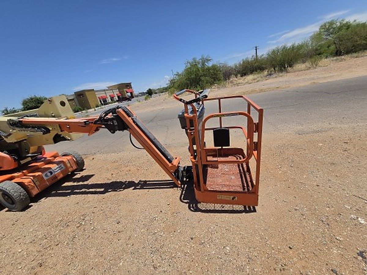JLG E400AJPN photo 7