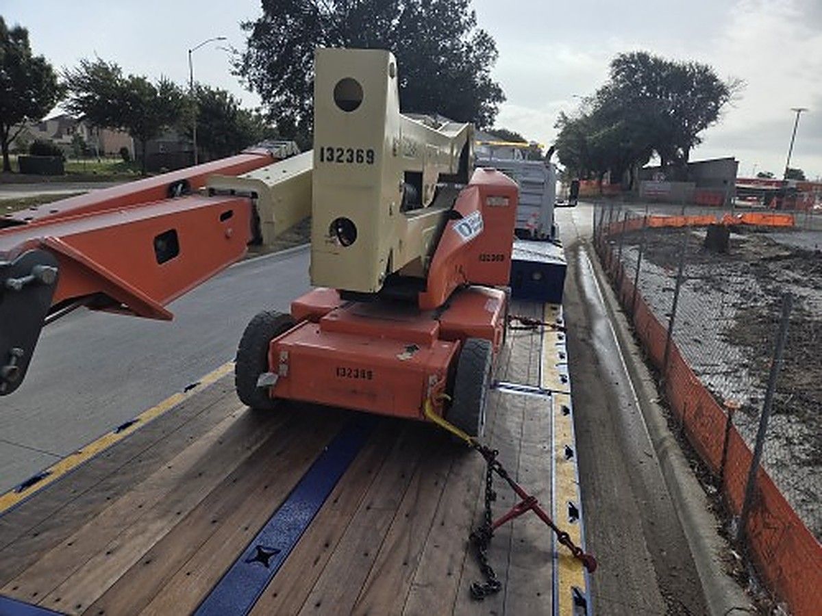 JLG E400AJPN photo 2