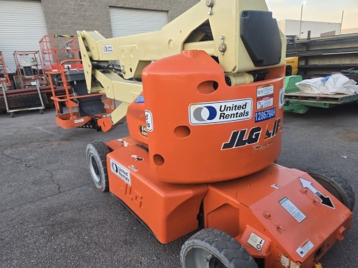 JLG E400AN photo 4