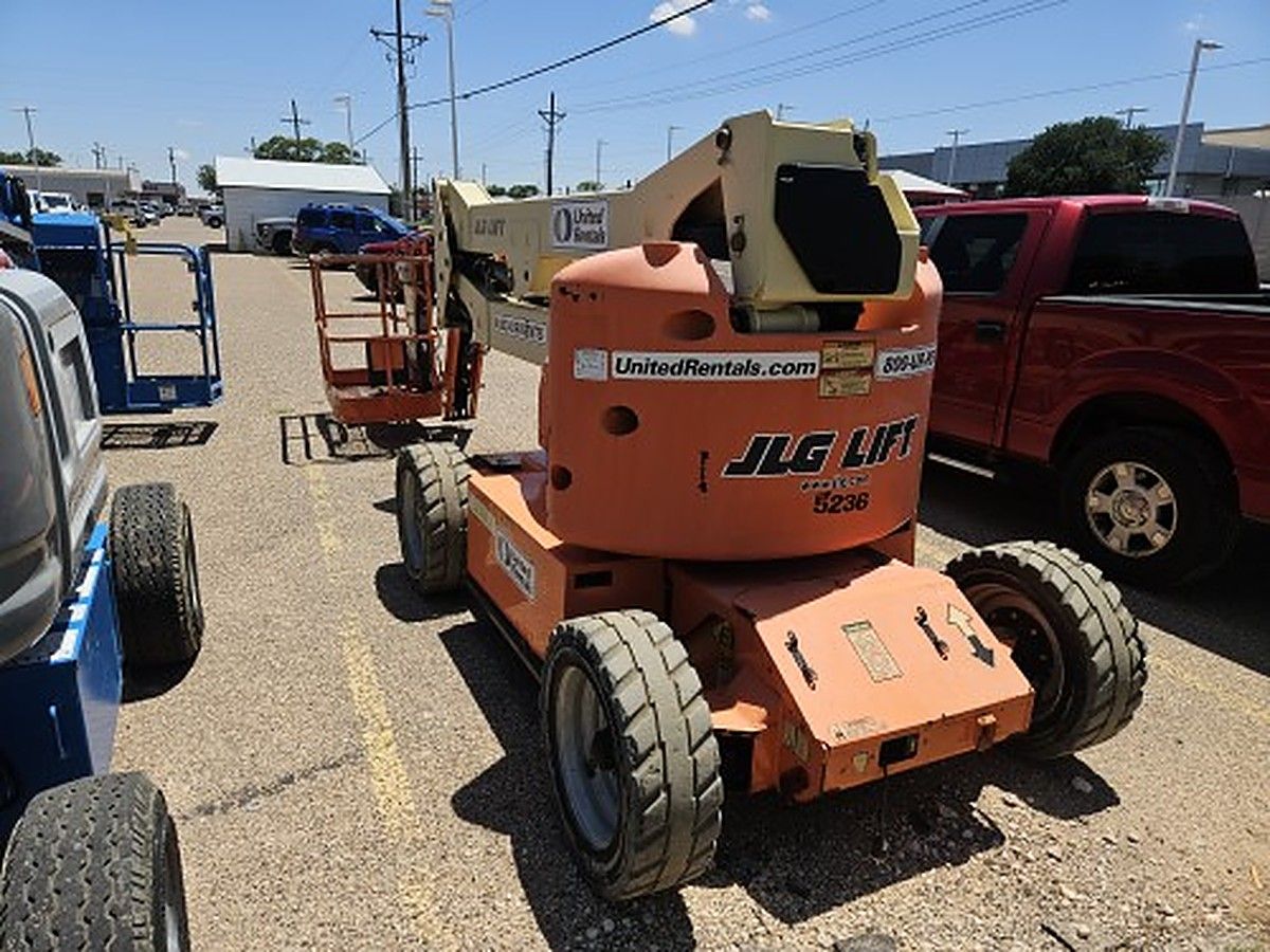 JLG E450AJ photo 6