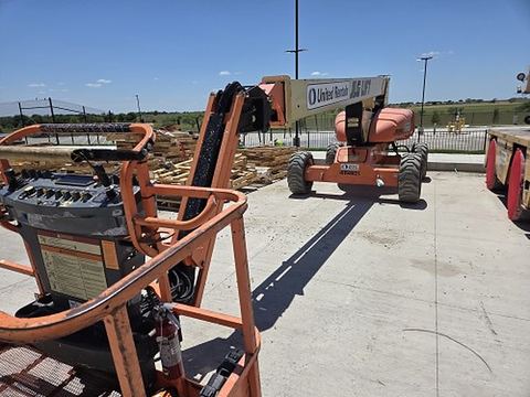 2013 JLG E600JP for sale