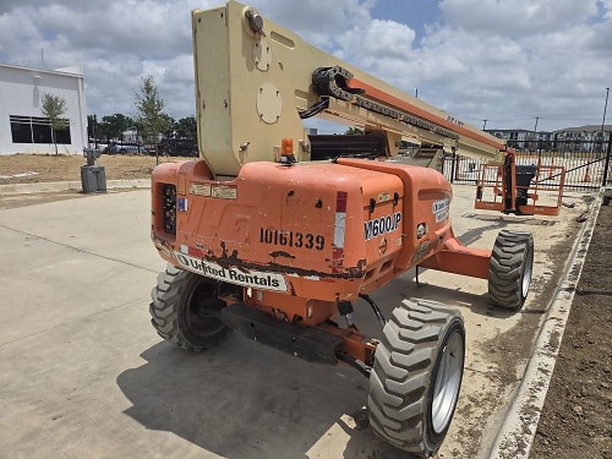 JLG M600JP photo 8