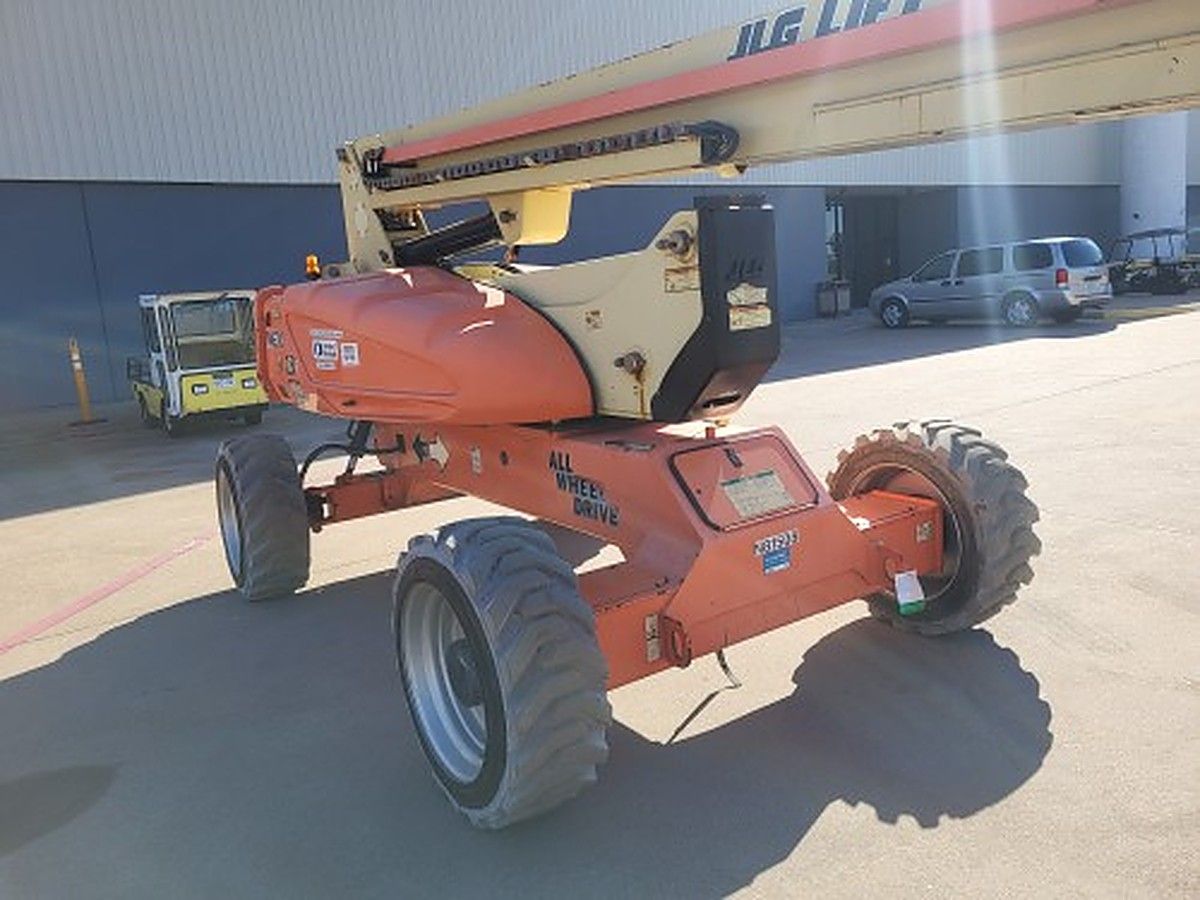 JLG M600JP photo 3