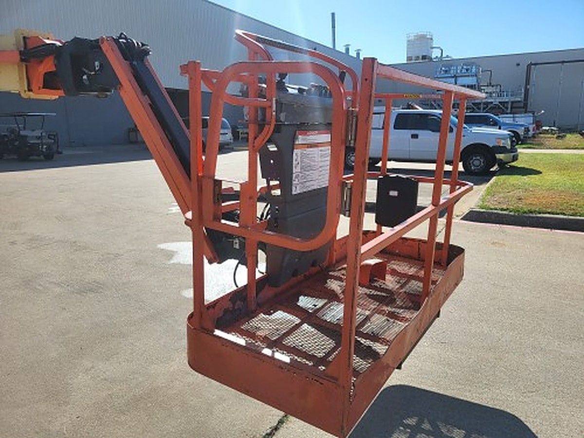 JLG M600JP photo 4