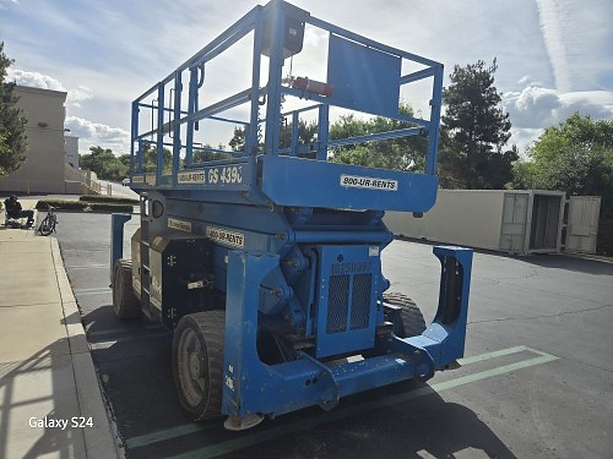 2014 GENIE GS-4390 RT for sale in Las Vegas, NV