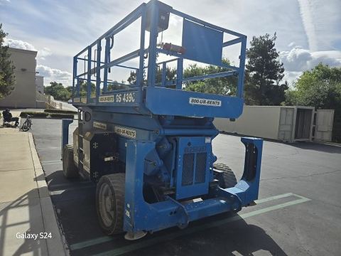 2014 GENIE GS-4390 RT Scissor Lift 36-49' Ic 4Wd