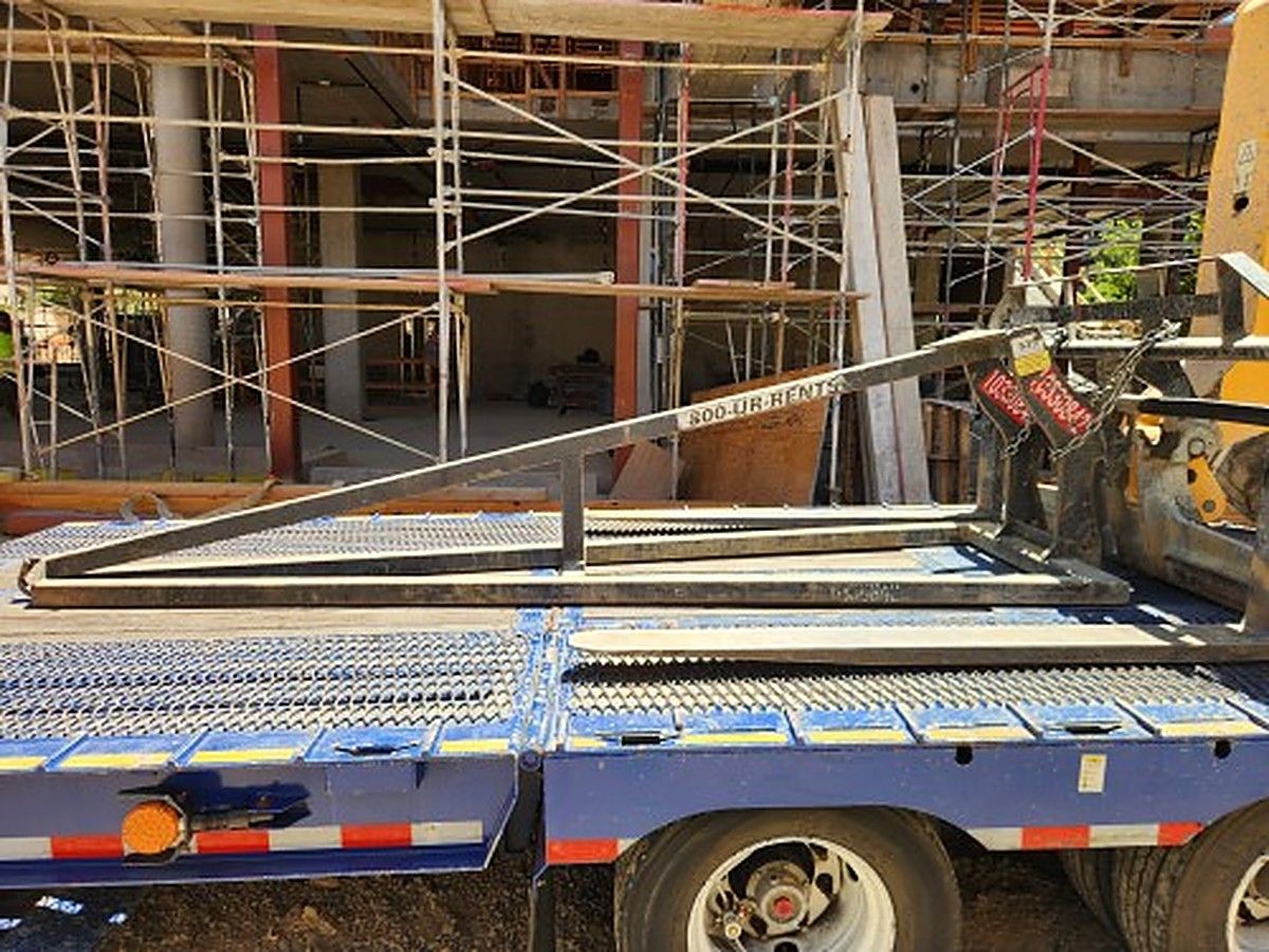 JCB T815 photo 2
