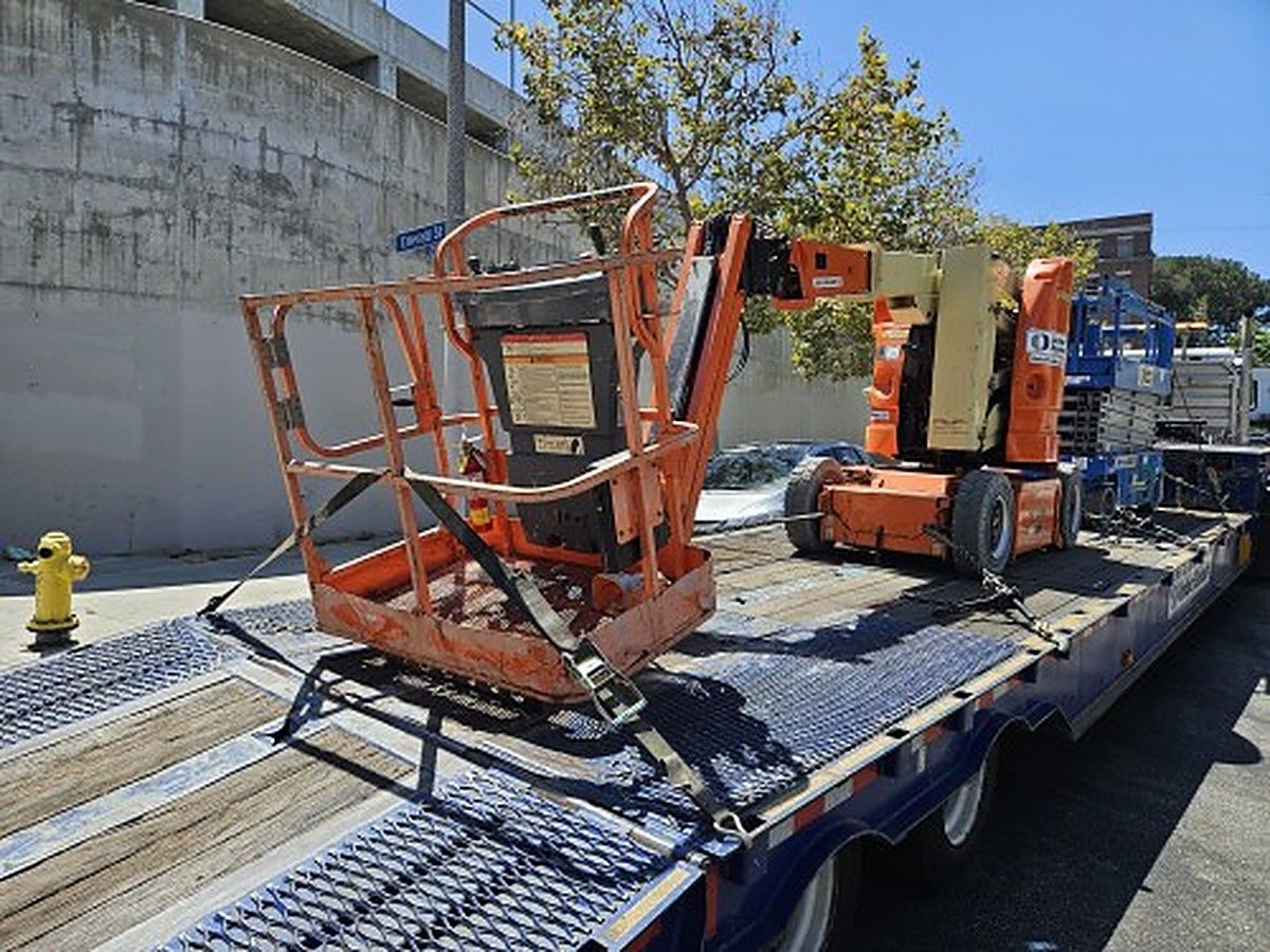 JLG E300AJP photo 3