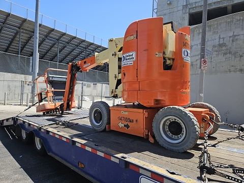 2014 JLG E300AJP Boom 30-33' Articulating Dc