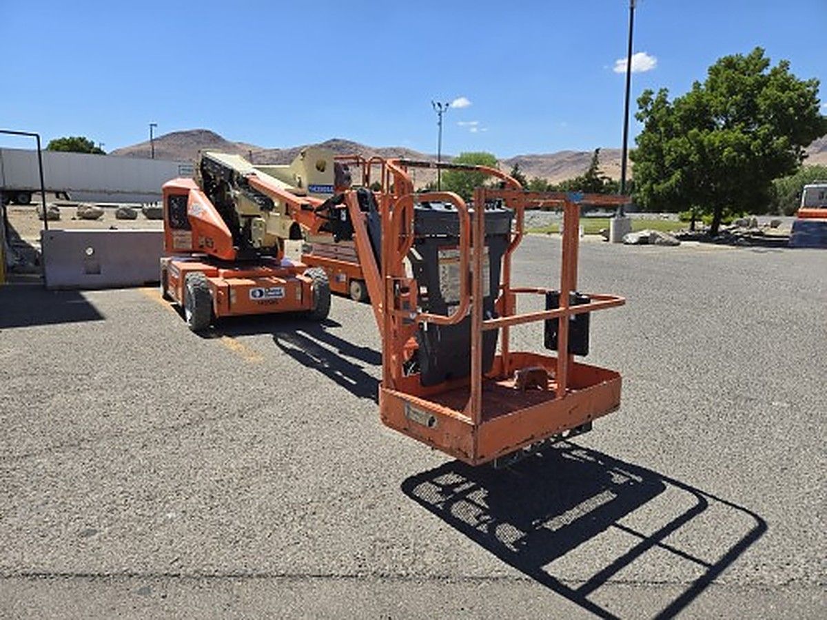 JLG E400AJPN photo 5