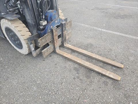 2014 RIGHT LINE R040B-37A Forklift Rotator
