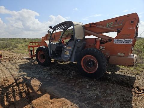 2014 XTREME XR842 Forklift Variable Reach 8000# 40-49'