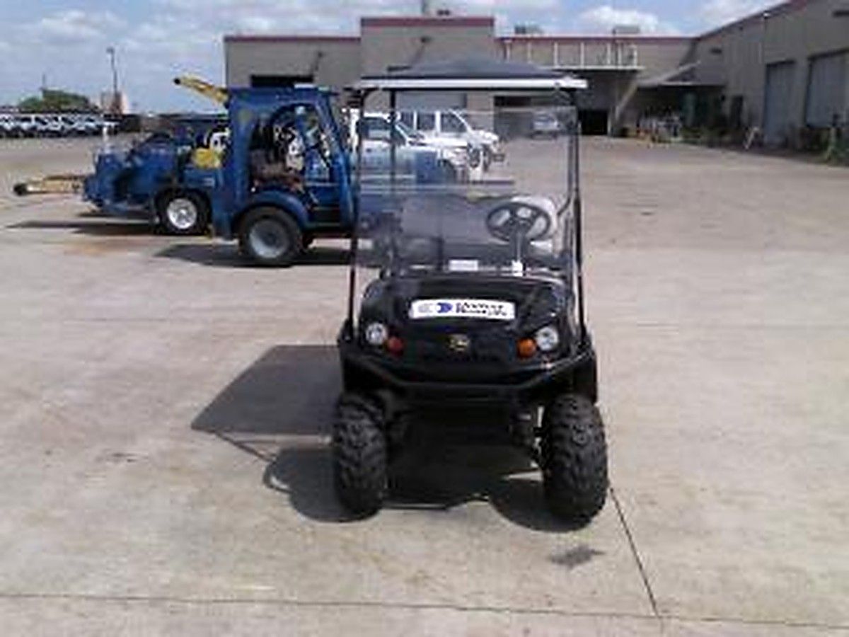 EZ-GO CUSHMAN 4X photo 5