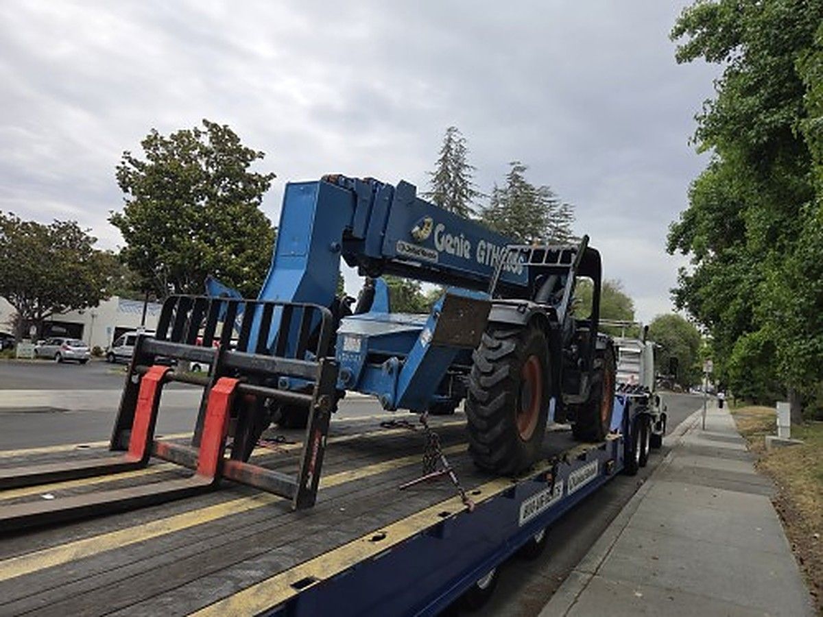 2015 GENIE GTH-1056 for sale in Las Vegas, NV