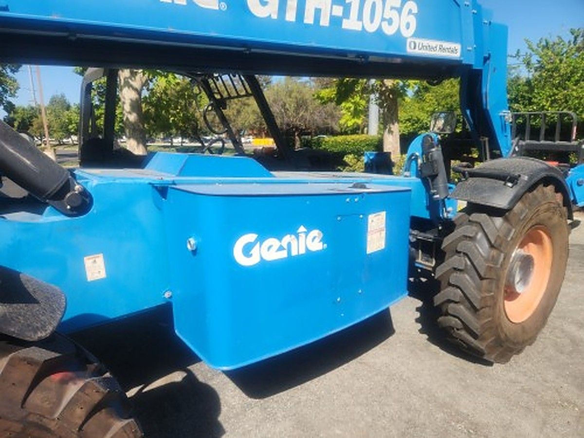 GENIE GTH-1056 photo 13