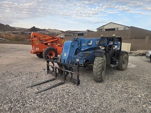 2015 GENIE GTH-844 Forklift Variable Reach 8000# 40-49'