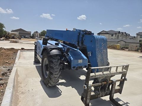 2015 GENIE GTH-844 Forklift Variable Reach 8000# 40-49'