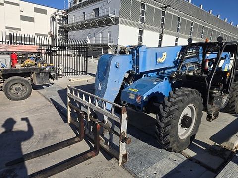 2015 GENIE GTH-844 Forklift Variable Reach 8000# 40-49'