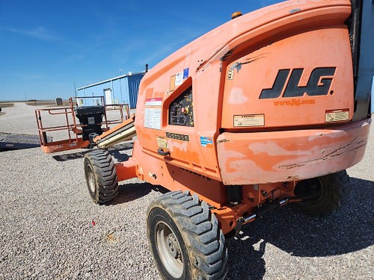 JLG 400S photo 8