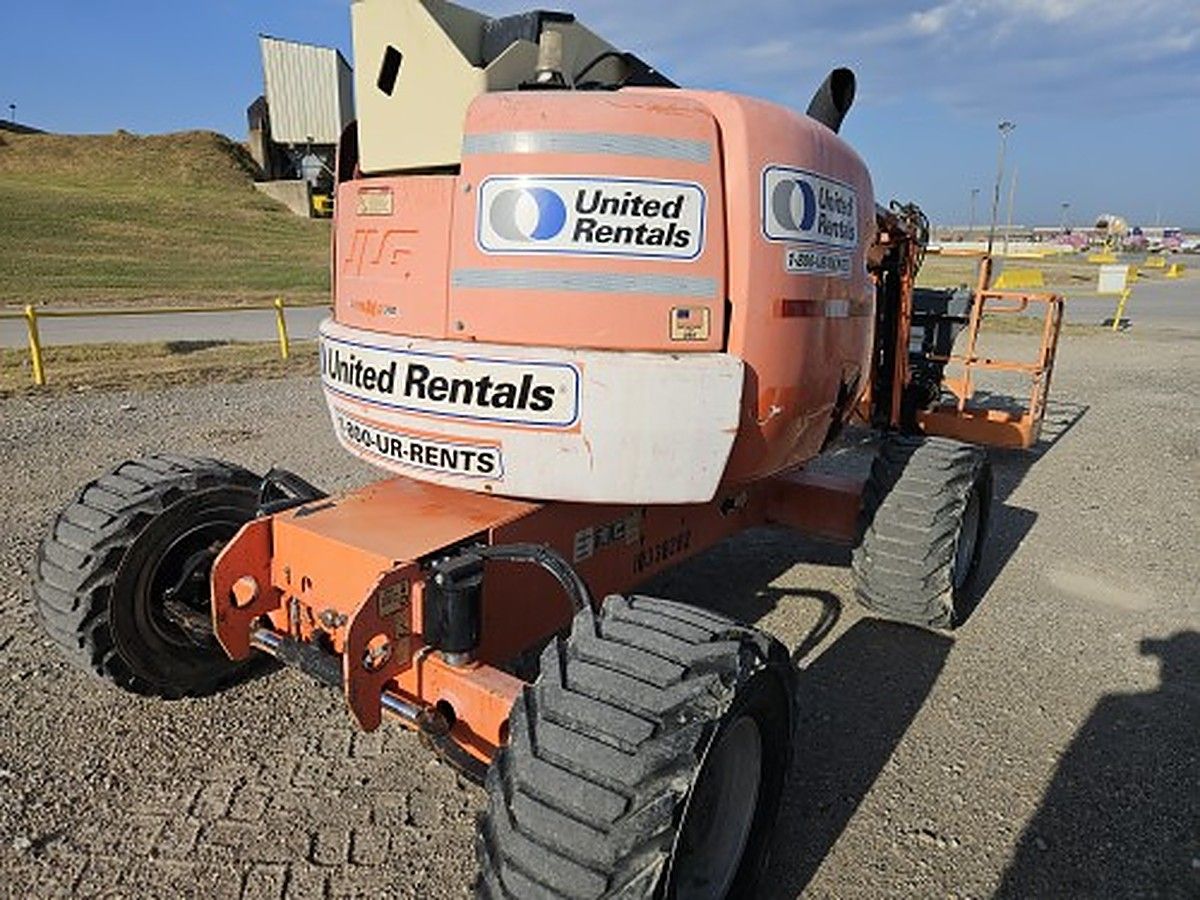 JLG 450AJ photo 2