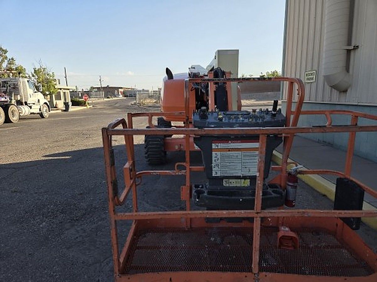 JLG 450AJ photo 2