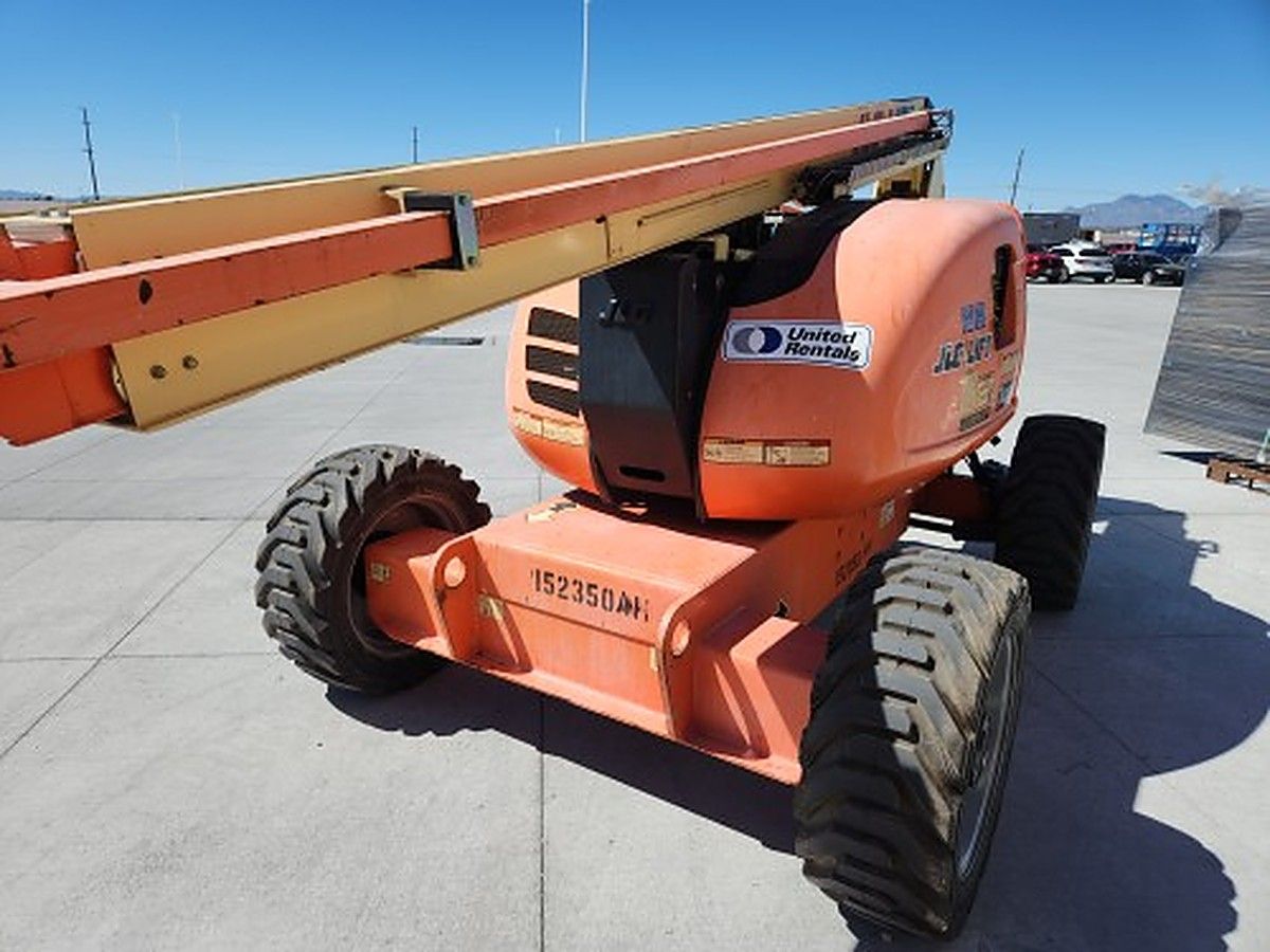 JLG 600AJ photo 2