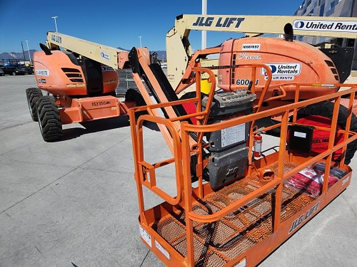 JLG 600AJ photo 3