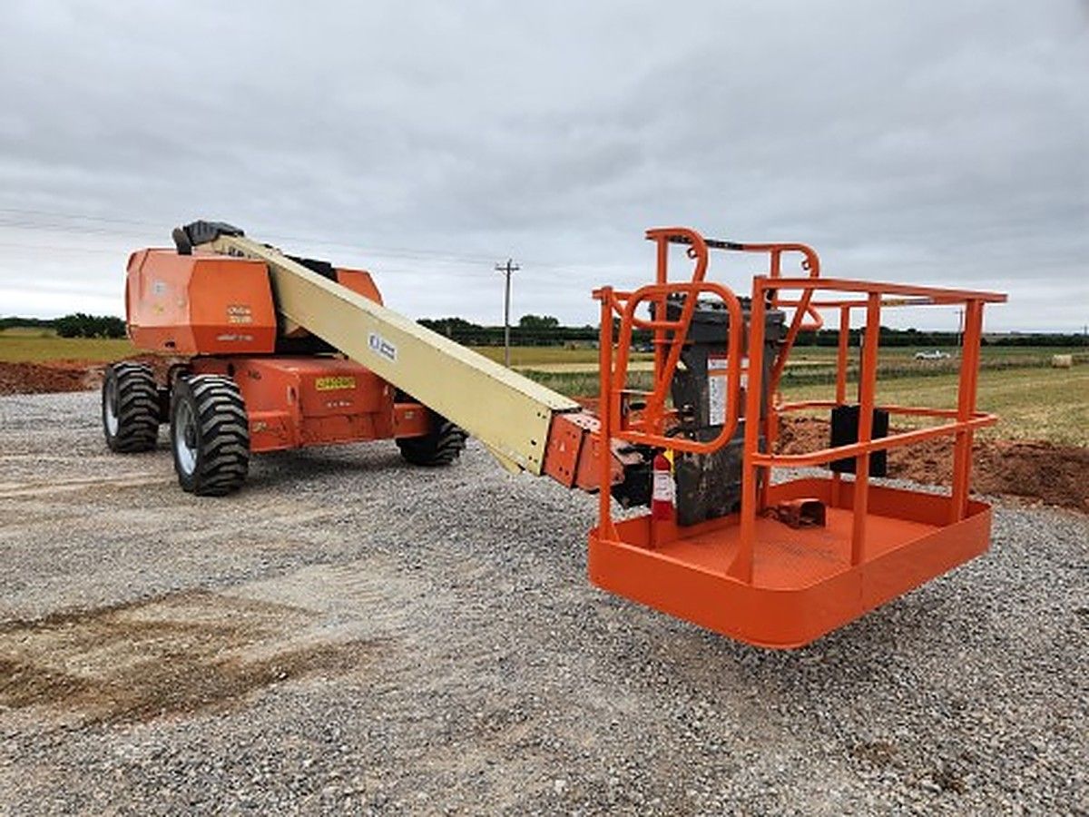 JLG 600S photo 2